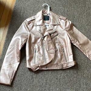 Coat. Medium rose gold color